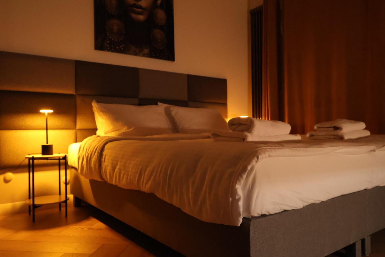 Premium Studio Klobucka Airport Varsó Kültér fotó