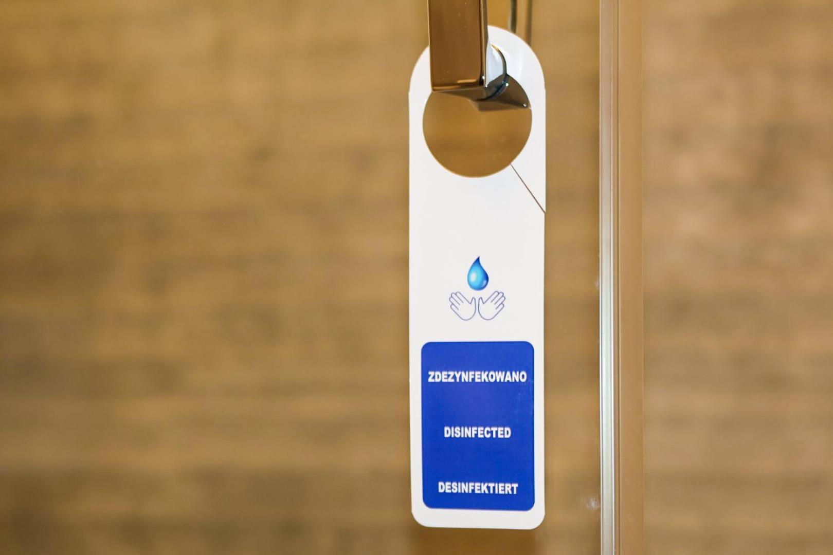 Premium Studio Klobucka Airport Varsó Kültér fotó